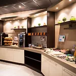 Ibis Styles Meriadeck Hotel 3*