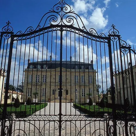 Hotel Ibis Styles Meriadeck 3*